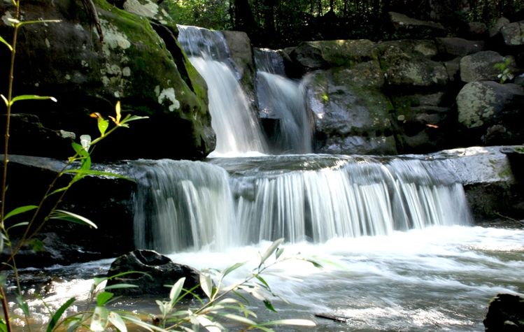 ที่เที่ยวหนองบัวลำภู น้ำตกเฒ่าโต้