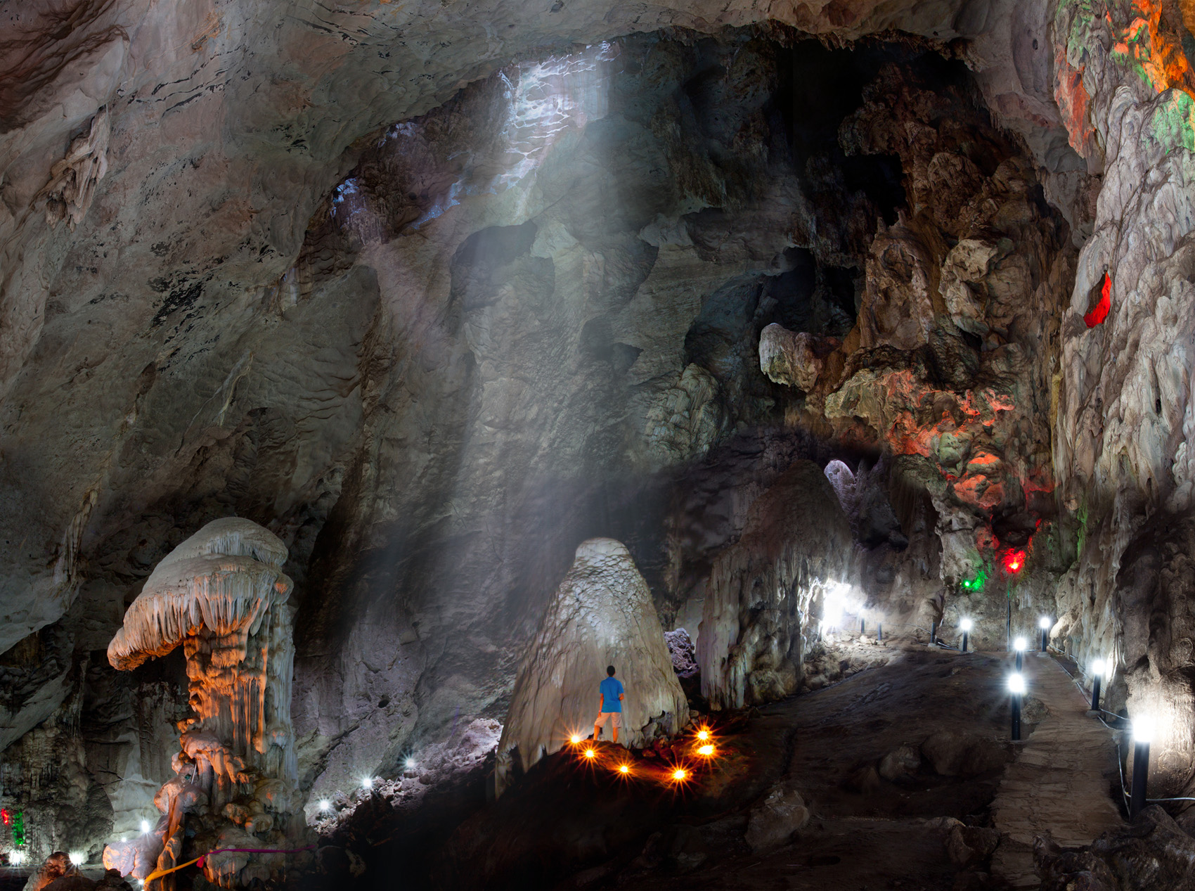 ที่เที่ยวหนองบัวลำภู วัดถ้ำเอราวัณ