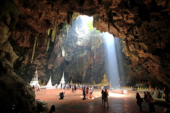 ที่เที่ยวเพชรบุรี ถ้ำเขาหลวง