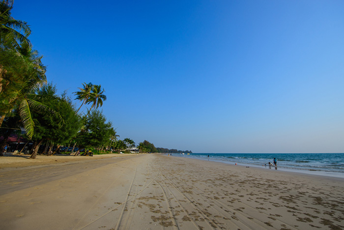 ที่เที่ยวจันทบุรี หาดเจ้าหลาว