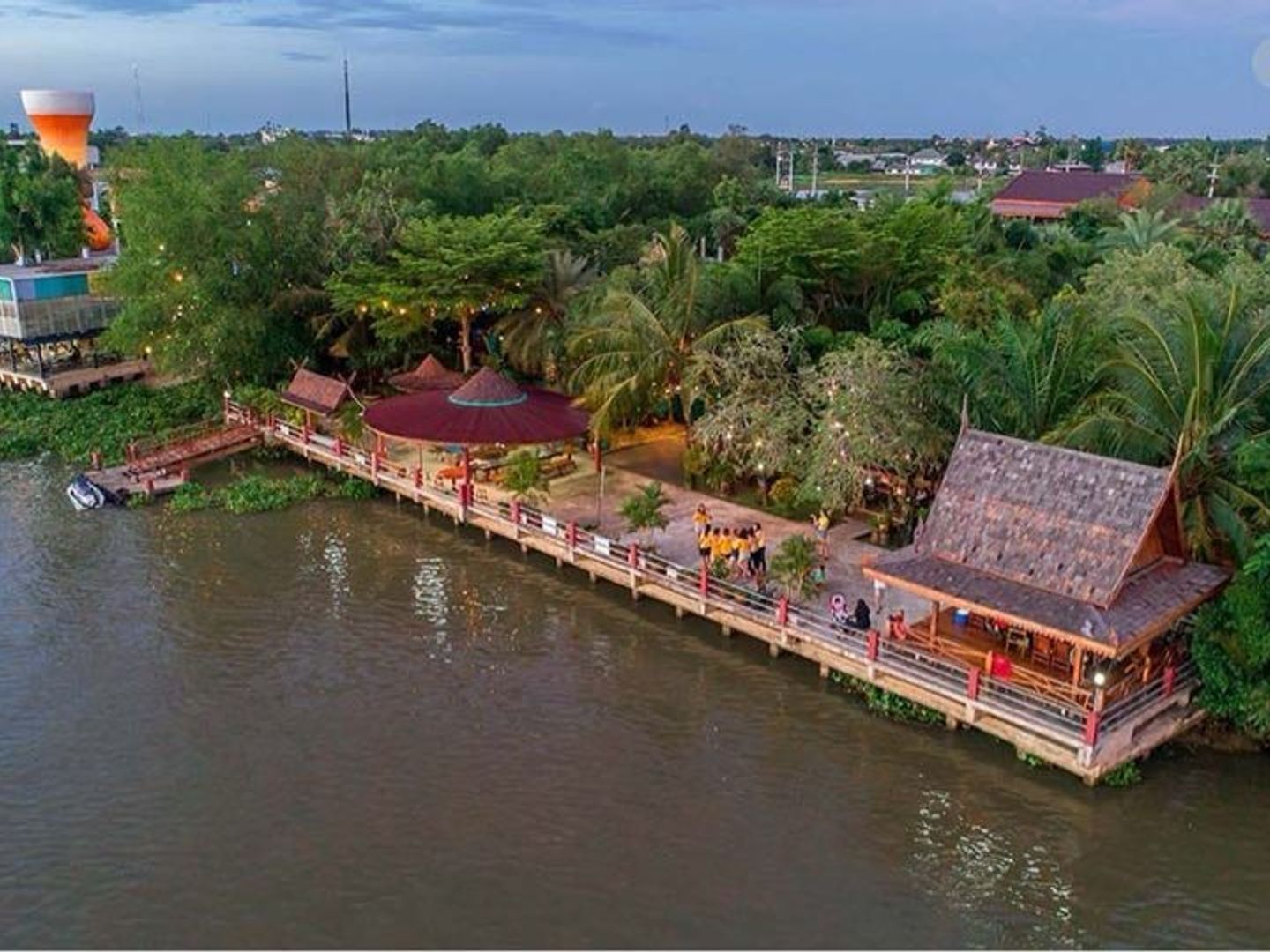 ที่เที่ยวฉะเชิงเทรา บ้านนายถึก Cafe