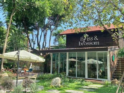 ที่เที่ยวลำปาง Bliss & Blossom Lampang