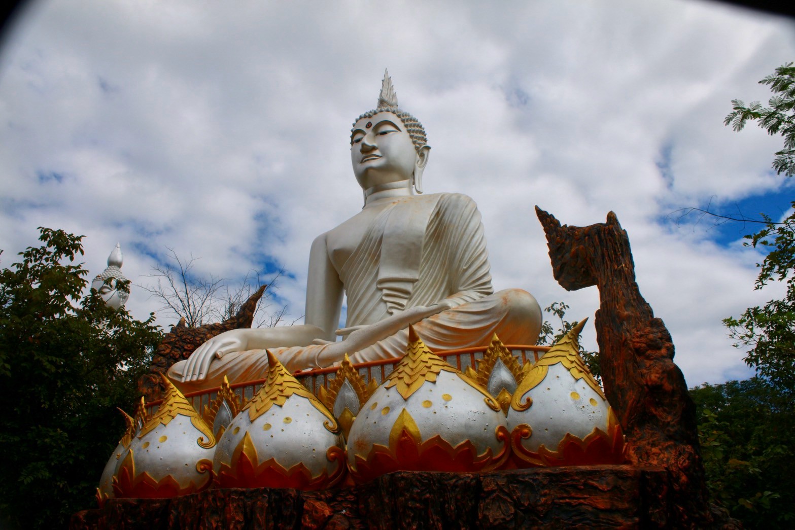 ผลงานบริการรถตู้เช่า รถตู้ VIP พร้อมคนขับ มหาสารคาม: ลุยพิกัดศัทธา-ธรรมชาติ มหาสารคาม–กาฬสินธุ์–ร้อยเอ็ด